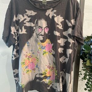 Magnolia Pearl Charcoal Artistic Tee